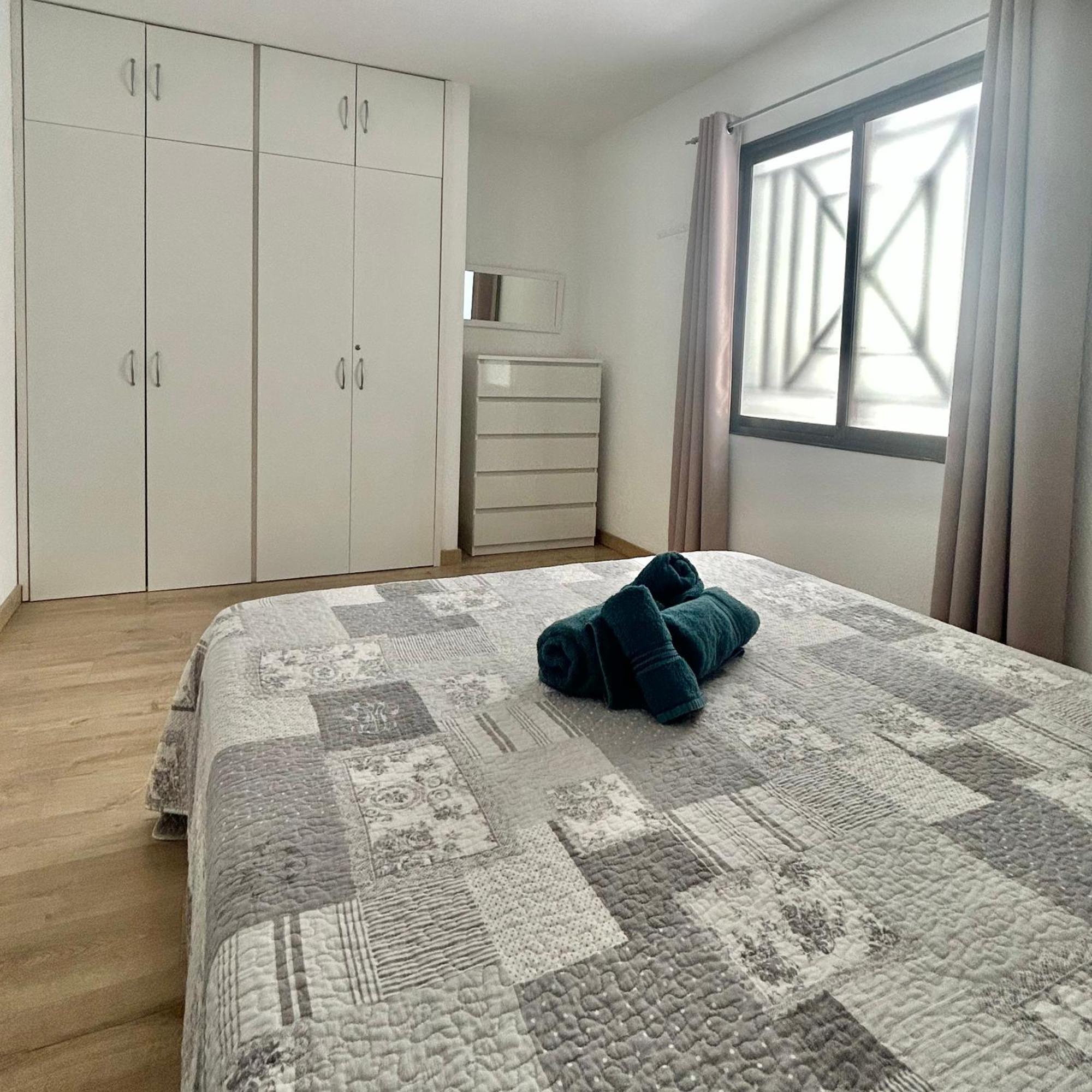 Lovely 1 Bed Apartment In Castle Harbour C108 Los Cristianos  Eksteriør bilde